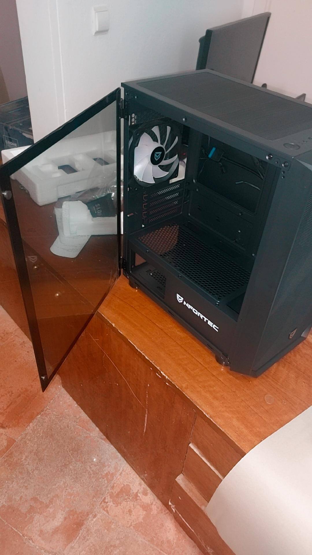 Nfortec Dys Black Torre Gaming  Torres, Disenos de unas, Frontal