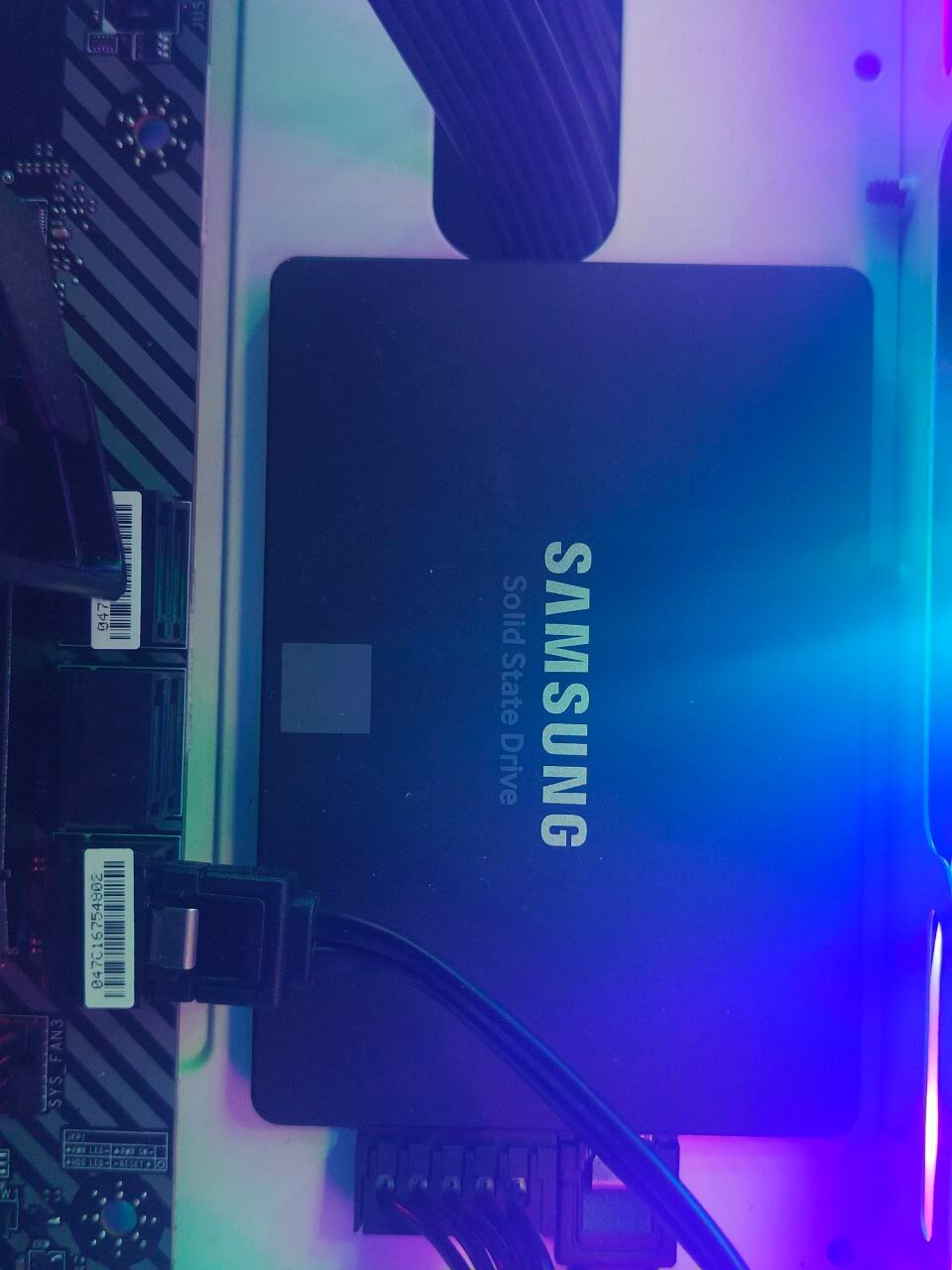 C'est cher un SSD 8 To, mais le Samsung 870 QVO est le plus abordable de  tous