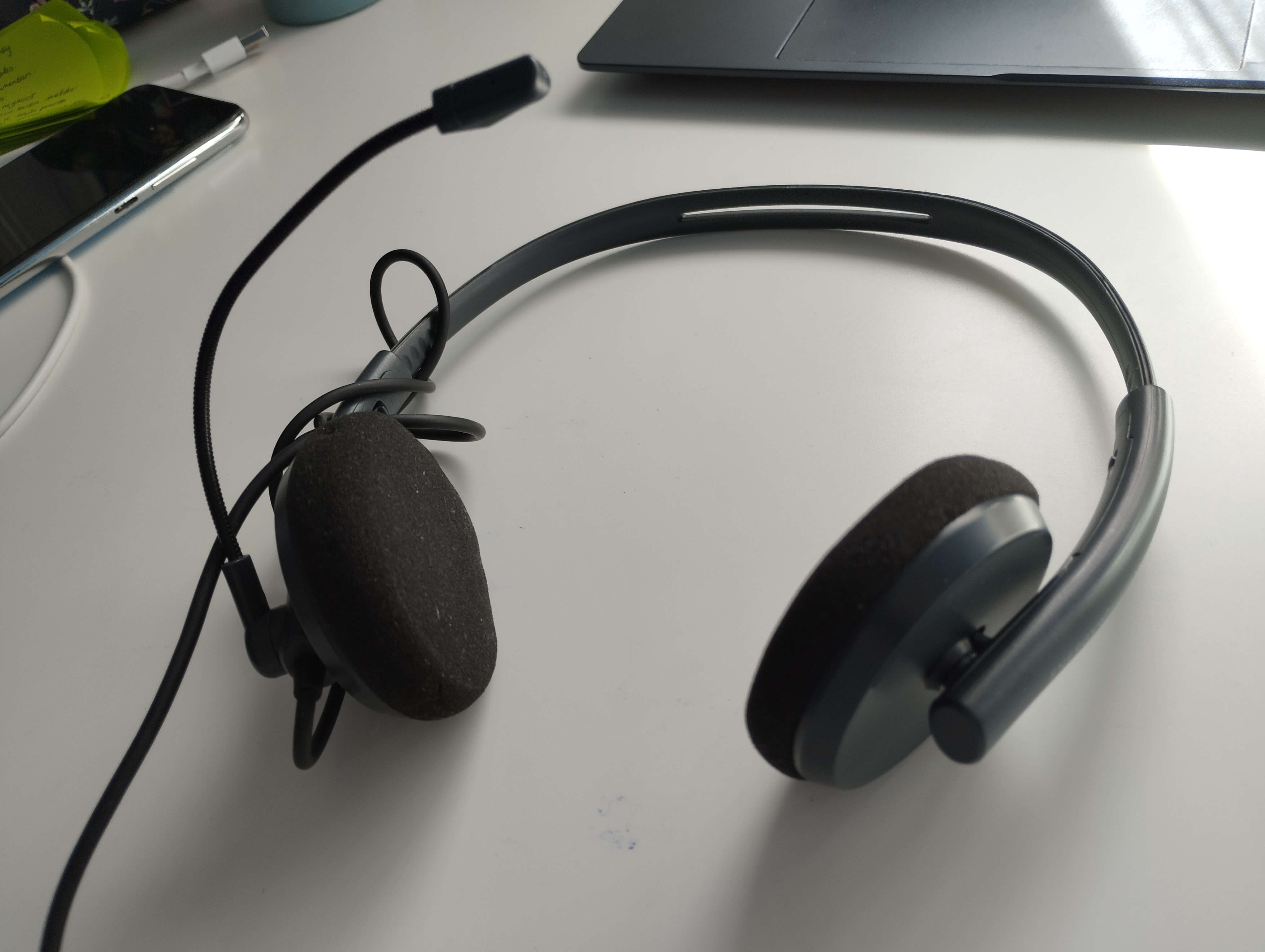 Energy Sistem Headset Office 2+ – On-Ear-Kopfhörer Mit Einziehbarem Mikrofon, Lautstärkeregler & USB-Adapter