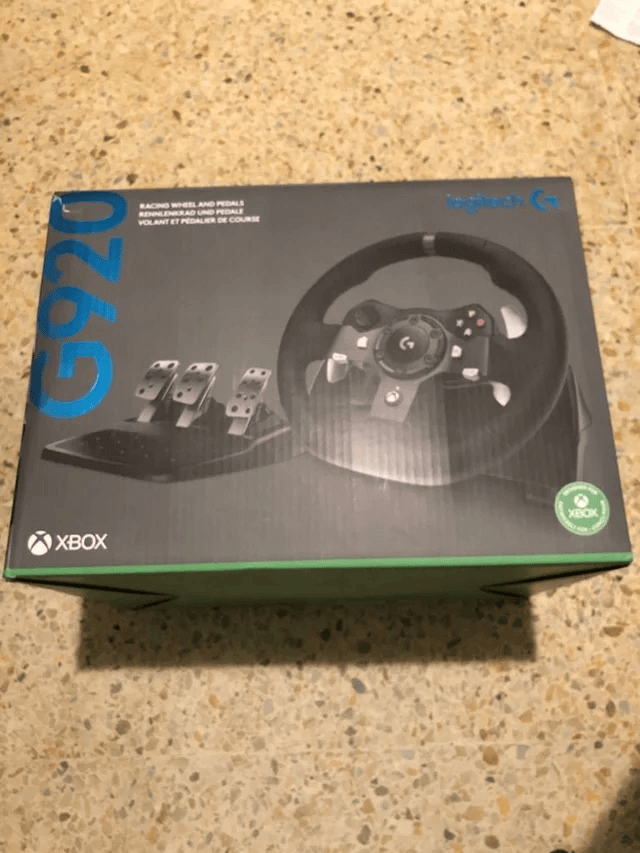 Pedaleira Logitech G27