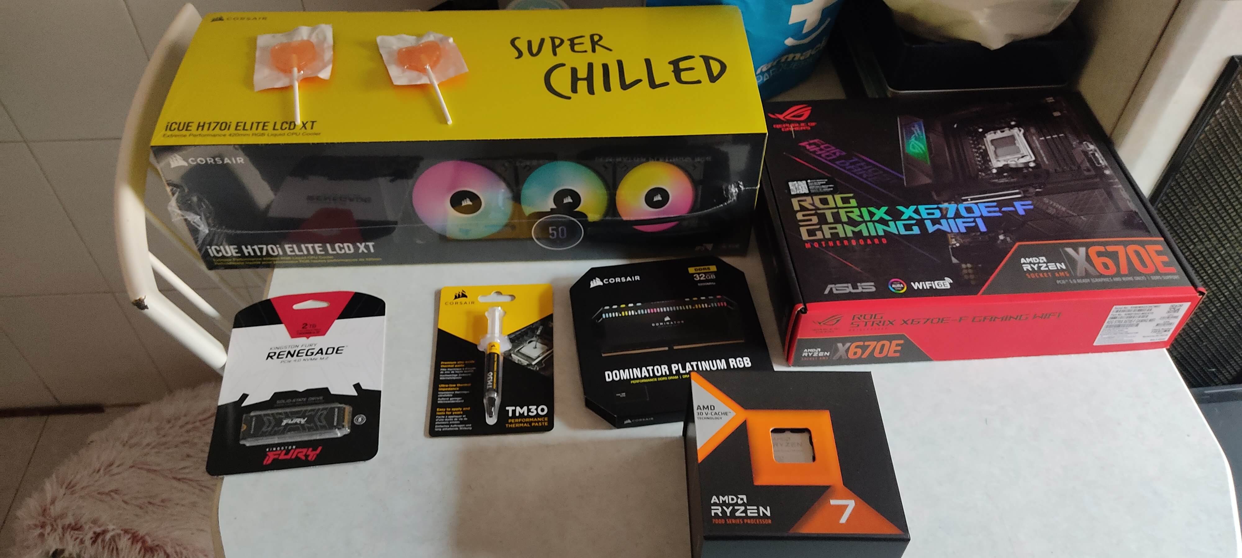Processeur AMD Ryzen 7 7800X3D (5 Ghz) AM5 - Version OEM (Tray) à prix bas