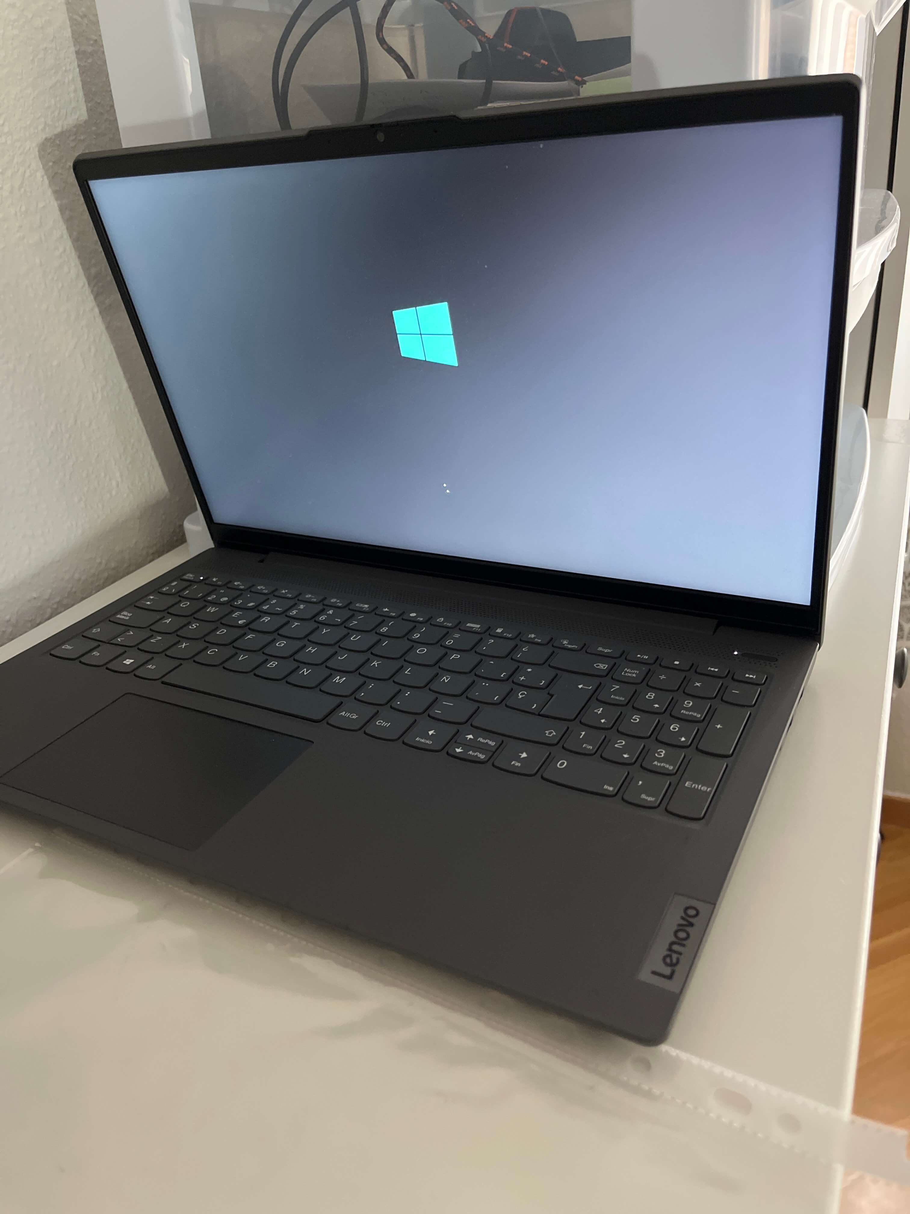 Portátil Lenovo IdeaPad 5 15IIL05 Intel Core i7-1065G7/16 GB/512GB