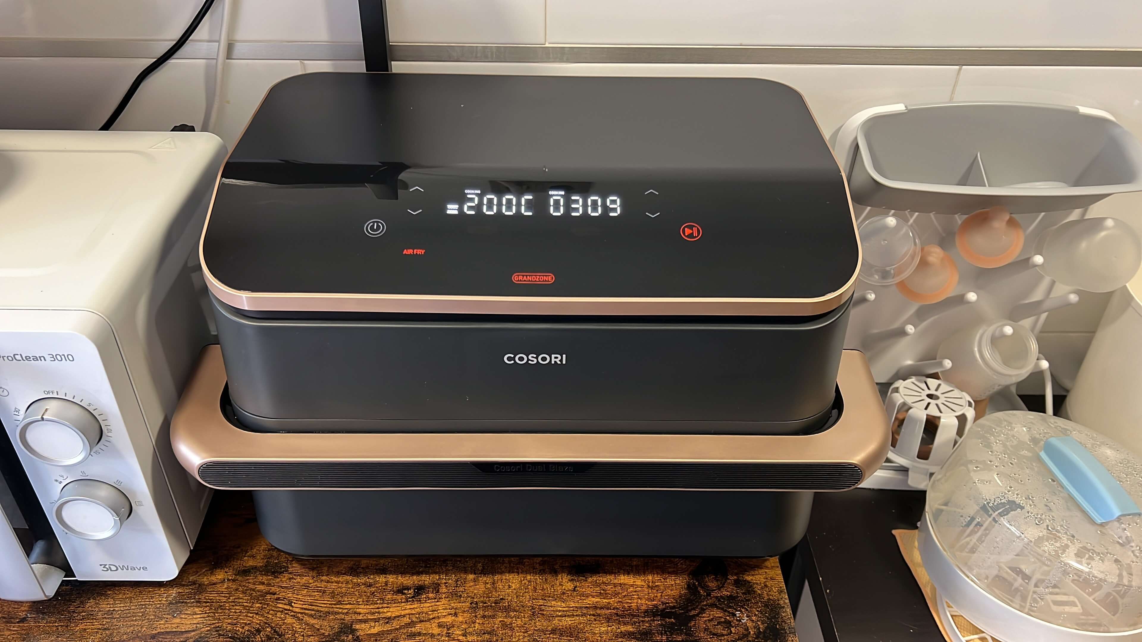 Paraschizzi Magnetico Cosori - 2 Pezzi Per Friggitrici Aria 8.5L E 10L, Acciaio Inox, Antischizzi - Foto 5