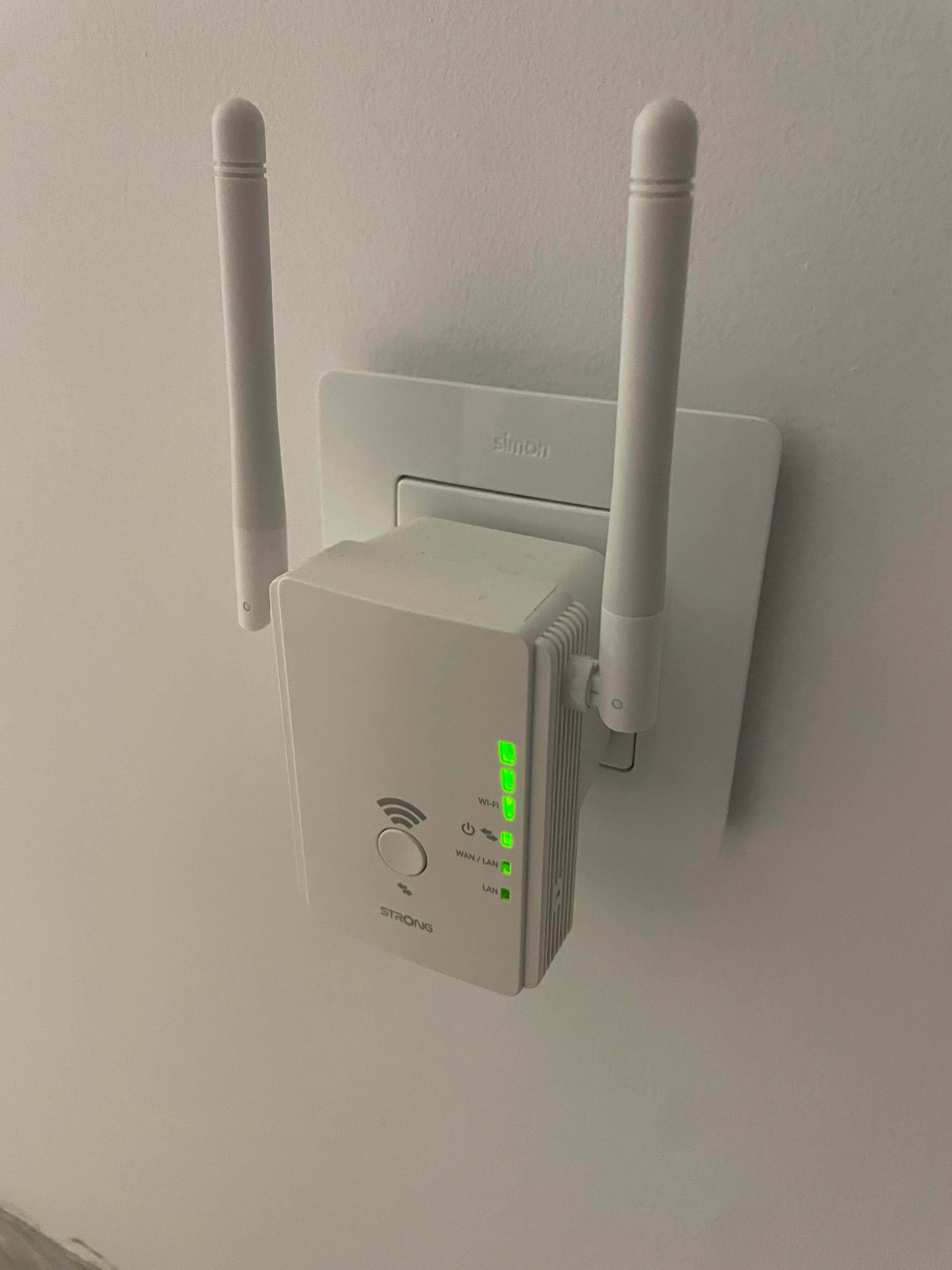 MaxTech - Ripetitore Amplificatore Di Segnale Wireless Range Extender 300mbps Wifi Lv Wr03 35287175