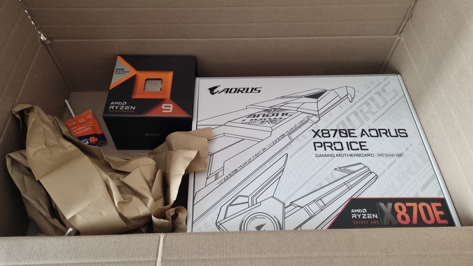 Processeur AMD Ryzen 9 7950X3D Reconditionné - Très Peu Utilisé, Excellent état - Pour PC Gaming/creation