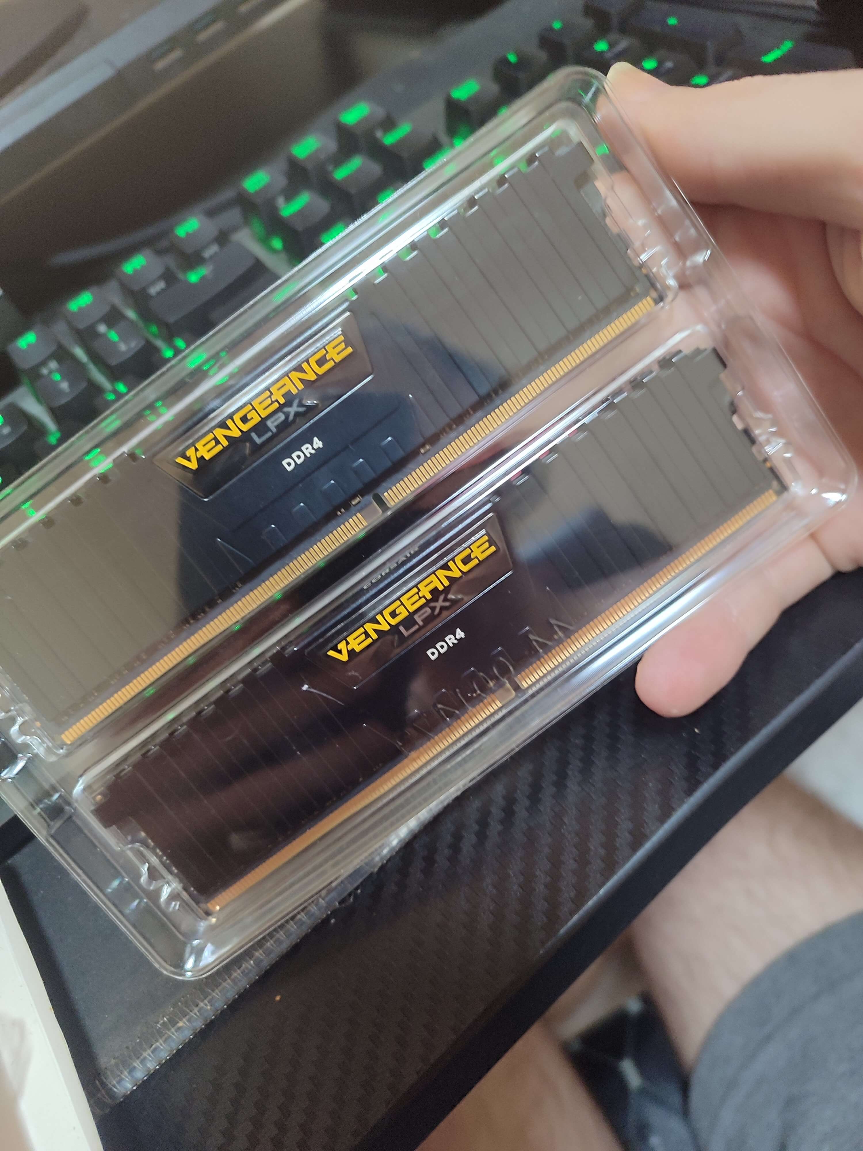 Memoria RAM Corsair Vengeance LPX DDR4 3200MHz PC4-25600 64GB